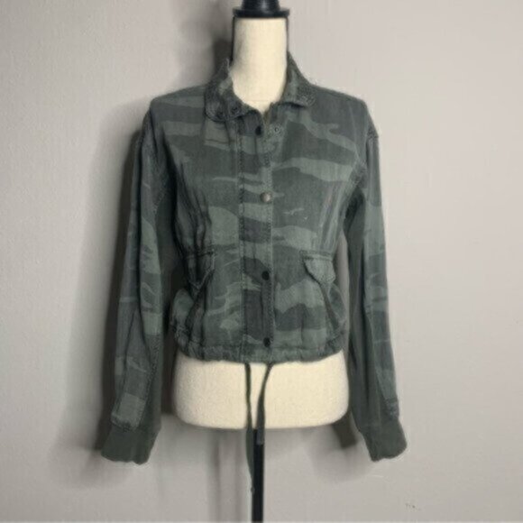 Splendid Women’s Camouflage Zip Up Bomber Utility Jacket - Picture 6 of 11